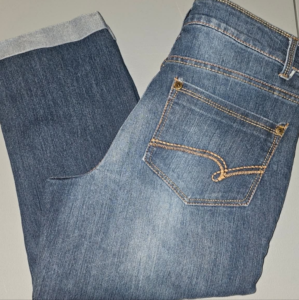 Faded Glory Womens 8 CAPRI Jeans